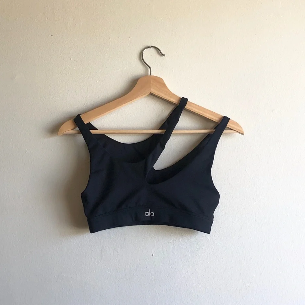 ALO Yoga Black Crop Top - Picture 2 of 4